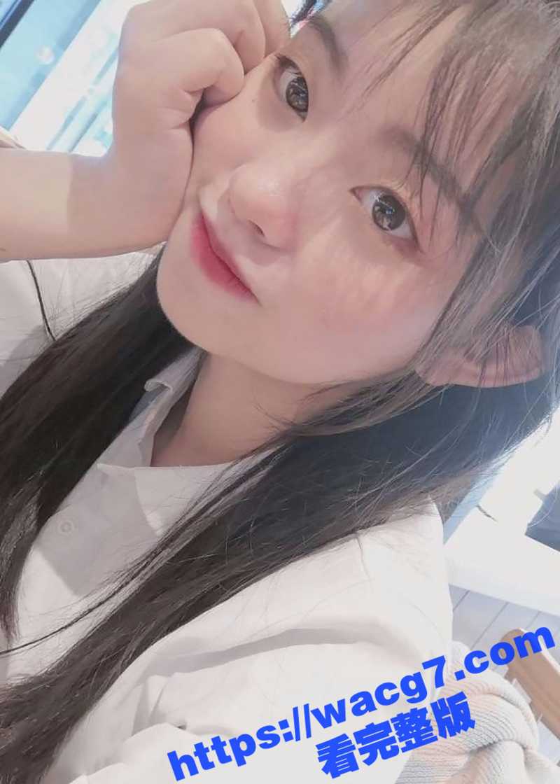 清纯可爱卫校美眉 小相关图片