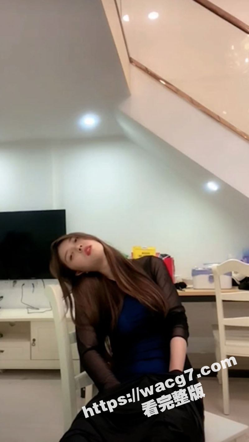 抖音女神各路骚鸡故意相关图片