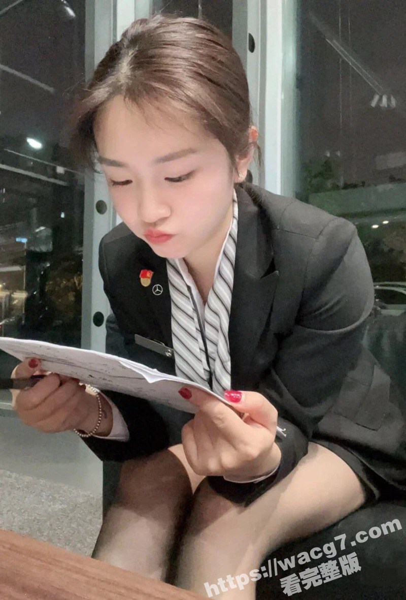 长沙奔驰女销售卖车送相关图片