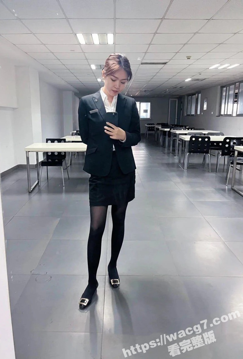 长沙奔驰女销售卖车送相关图片
