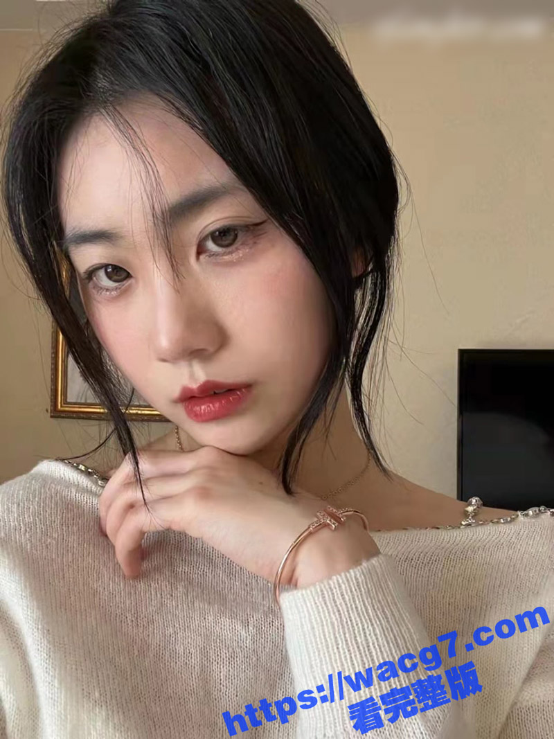 微博健身网红 Babycow 土豪大尺度露脸定制 全裸玩穴深喉口爱 不亏是健身博主 这身材的确很顶啊