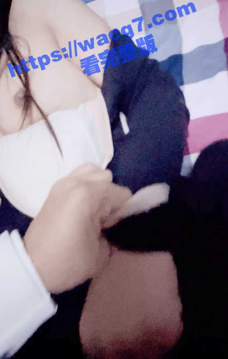我强暴了刚出差回来的亲姐姐 日久生情我直接狠狠内射了她 直到她水流满地