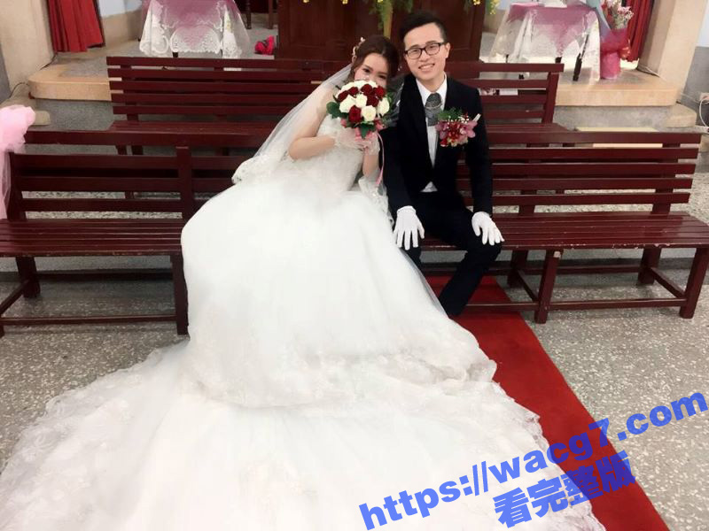 已婚人妻反差婊 小雅相关图片