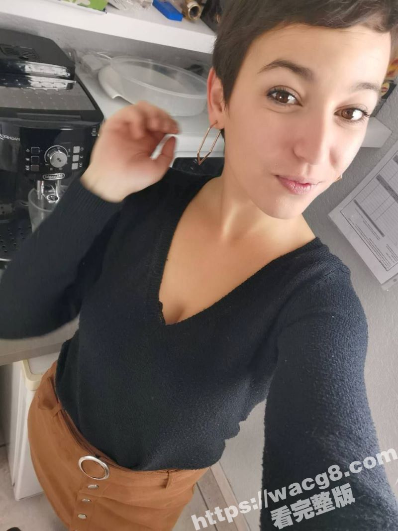 也门反差美艳少妇 Mathilde 巨乳白虎蝴蝶逼 怀孕了也不忘享受大屌的疼爱！