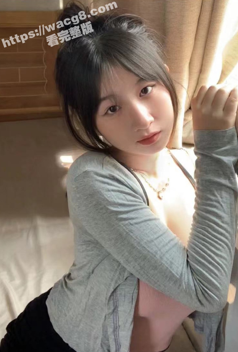 顶级白虎嫩妹 一线天相关图片