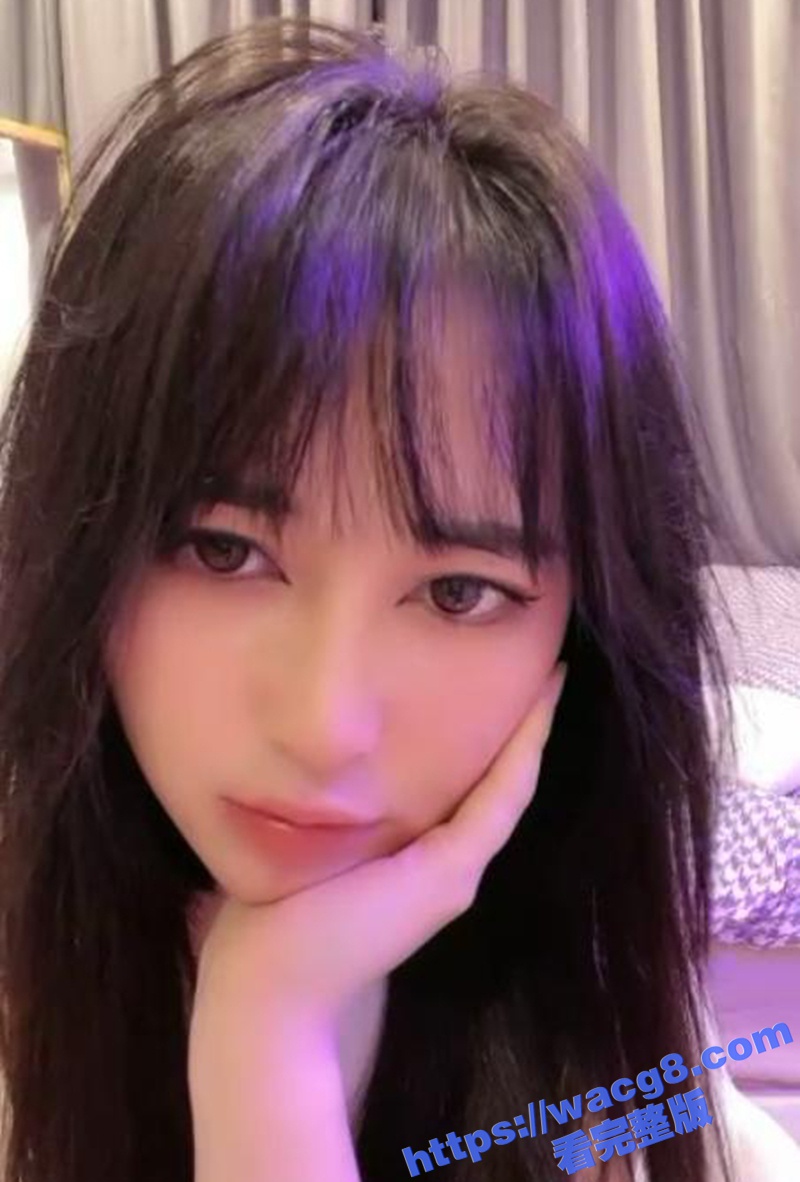 半糖甜美颜值主播me相关图片