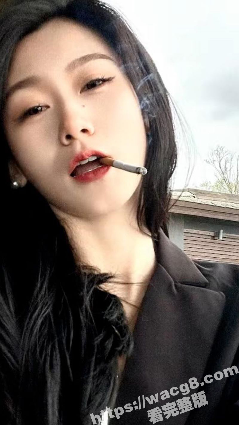 抖音极品御姐眼镜娘 相关图片