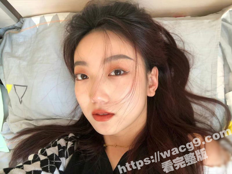 高颜值精神小妹 肖利相关图片