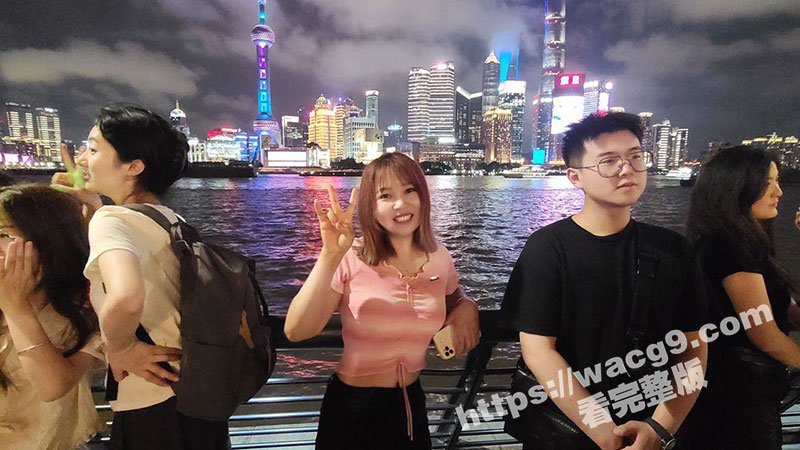 人妻少妇刘惜与丈夫两相关图片