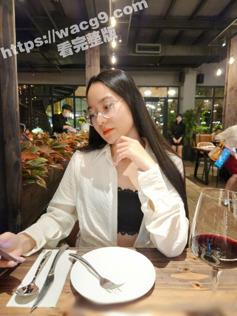 越南骚浪眼镜妹 ME相关图片