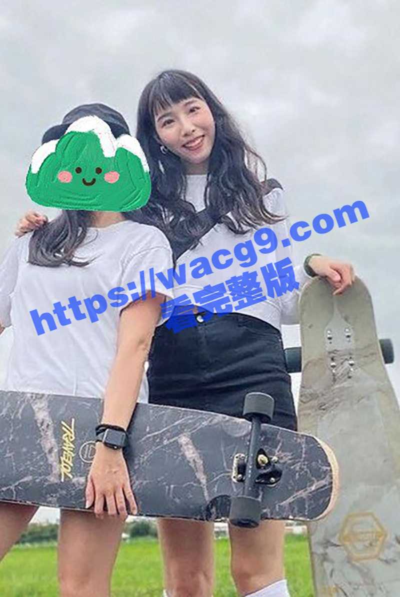 滑板少女子瑜跟男朋友相关图片