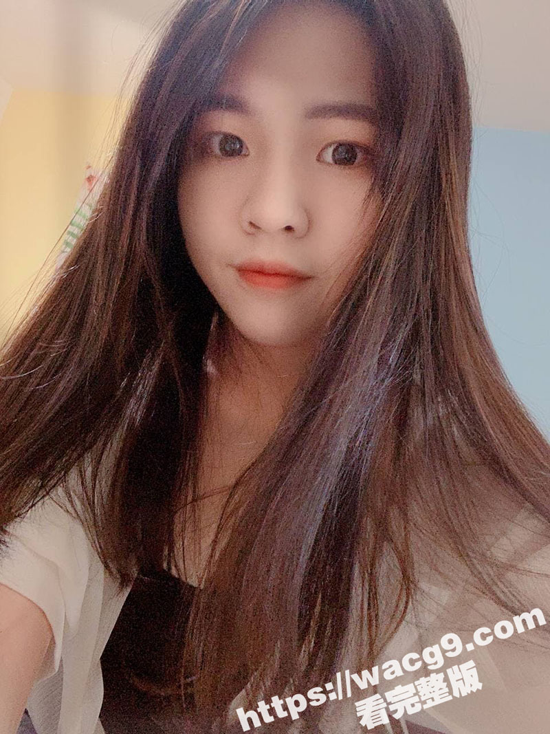 上海大奶妹孟某 自拍相关图片