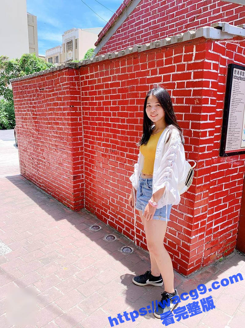 上海大奶妹孟某 自拍相关图片