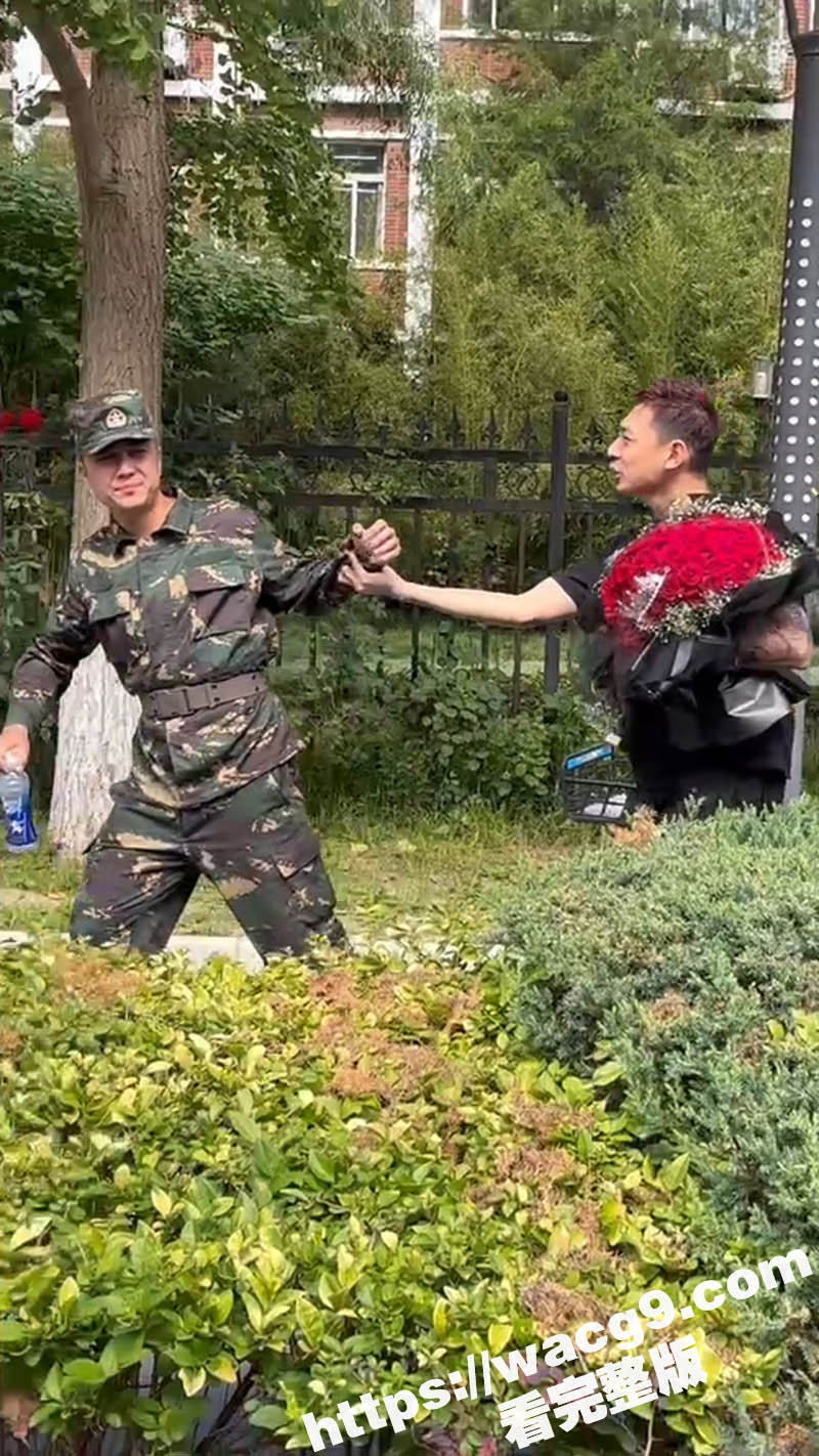 大一男新生表白教官 相关图片
