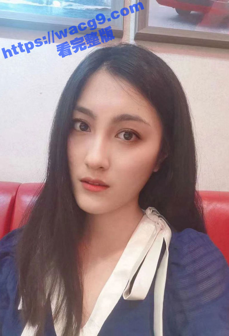 高颜值饥渴眼镜熟女居相关图片