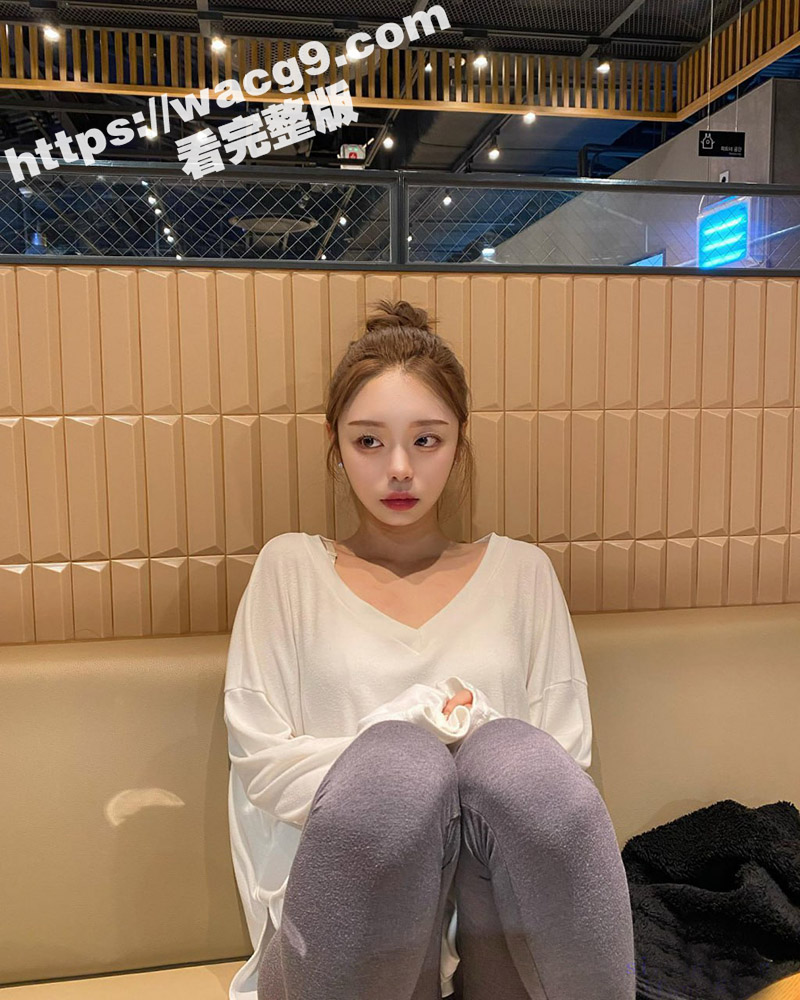 韩国女团成员曾伊ml相关图片