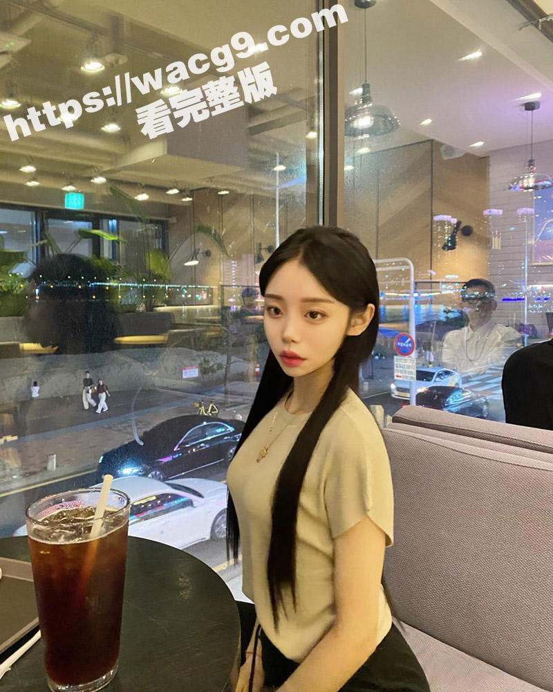 韩国女团成员曾伊ml相关图片