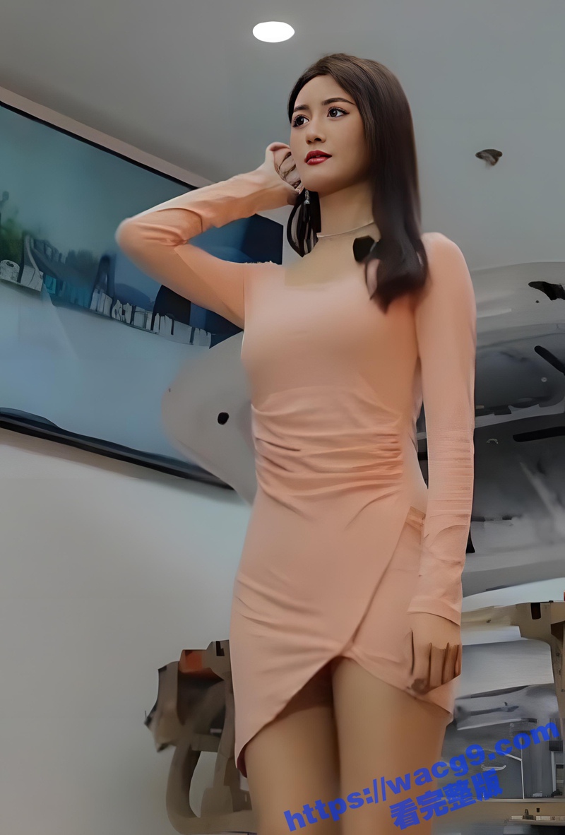 偷拍抄底车展模特 白相关图片
