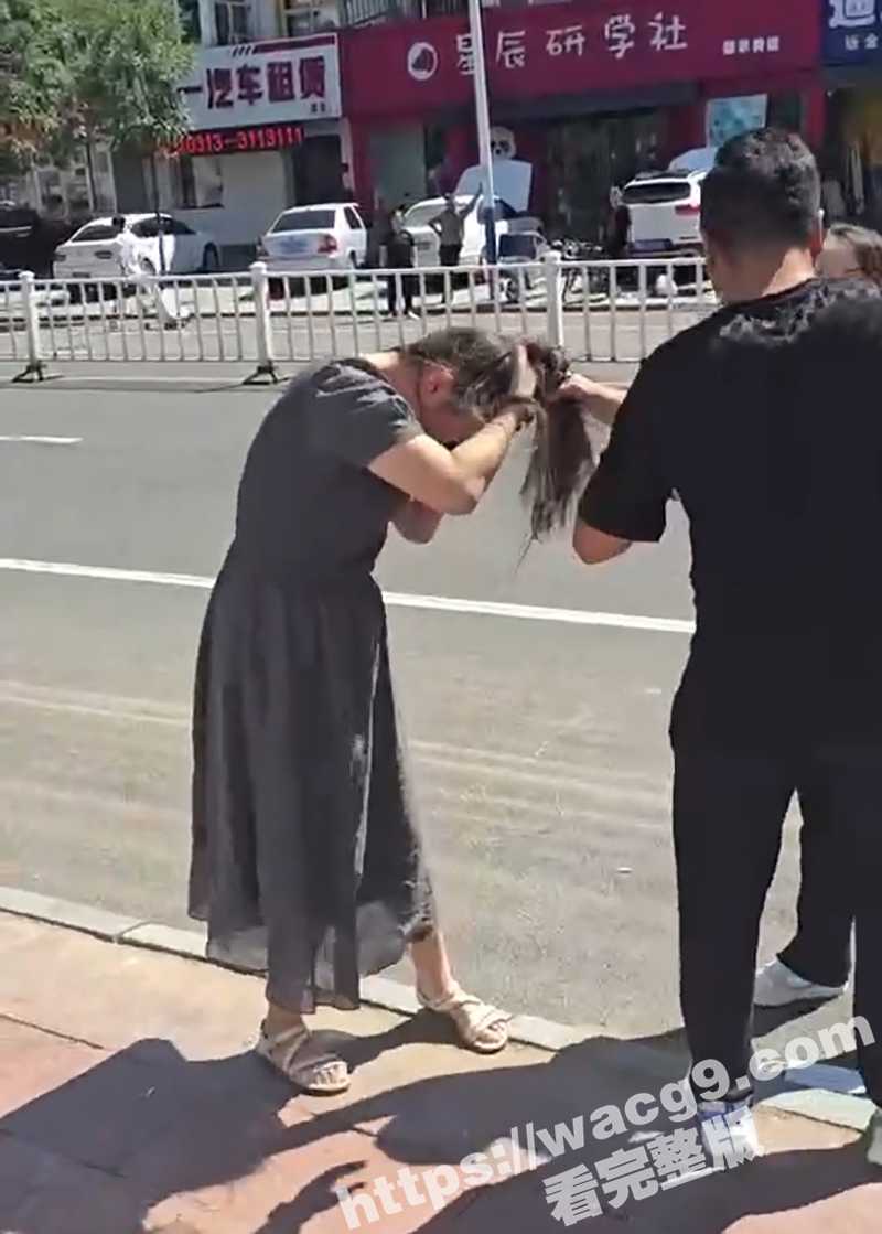 小三街头被原配暴打！相关图片