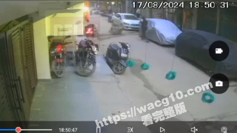 印度德里 19岁男孩在卡罗尔·巴格的空调装置从3楼坠落后死亡！令人不安的视频浮出水面