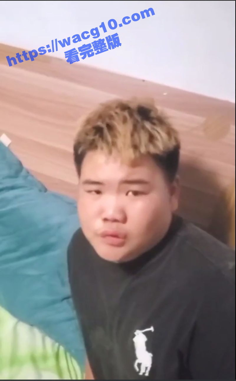 黄毛精神小伙偷吃邻家相关图片