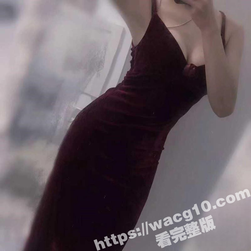 海角大神 翘臀巨乳小相关图片