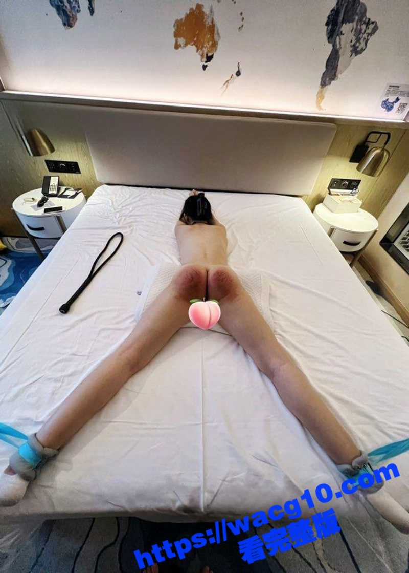推特虐臀女王 魔女豆相关图片