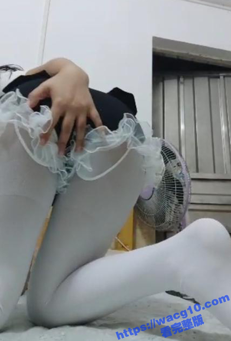 调教齐刘海肉感女学生相关图片