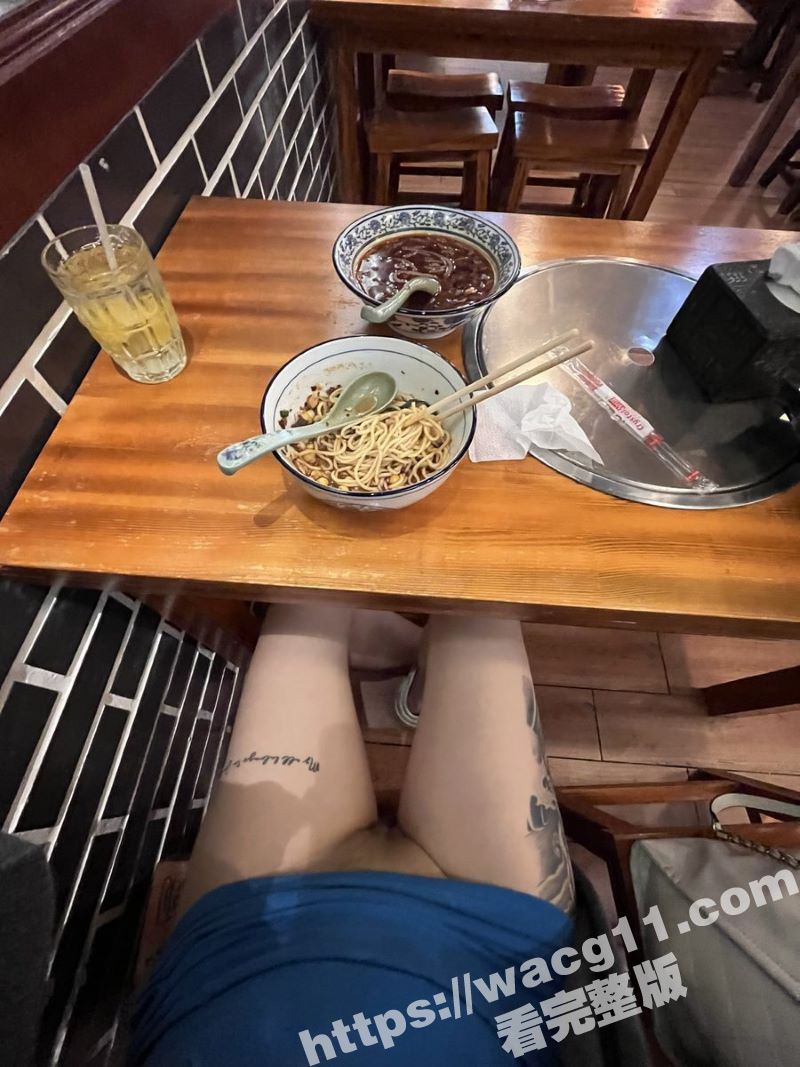 温哥华中泰混血反差留相关图片