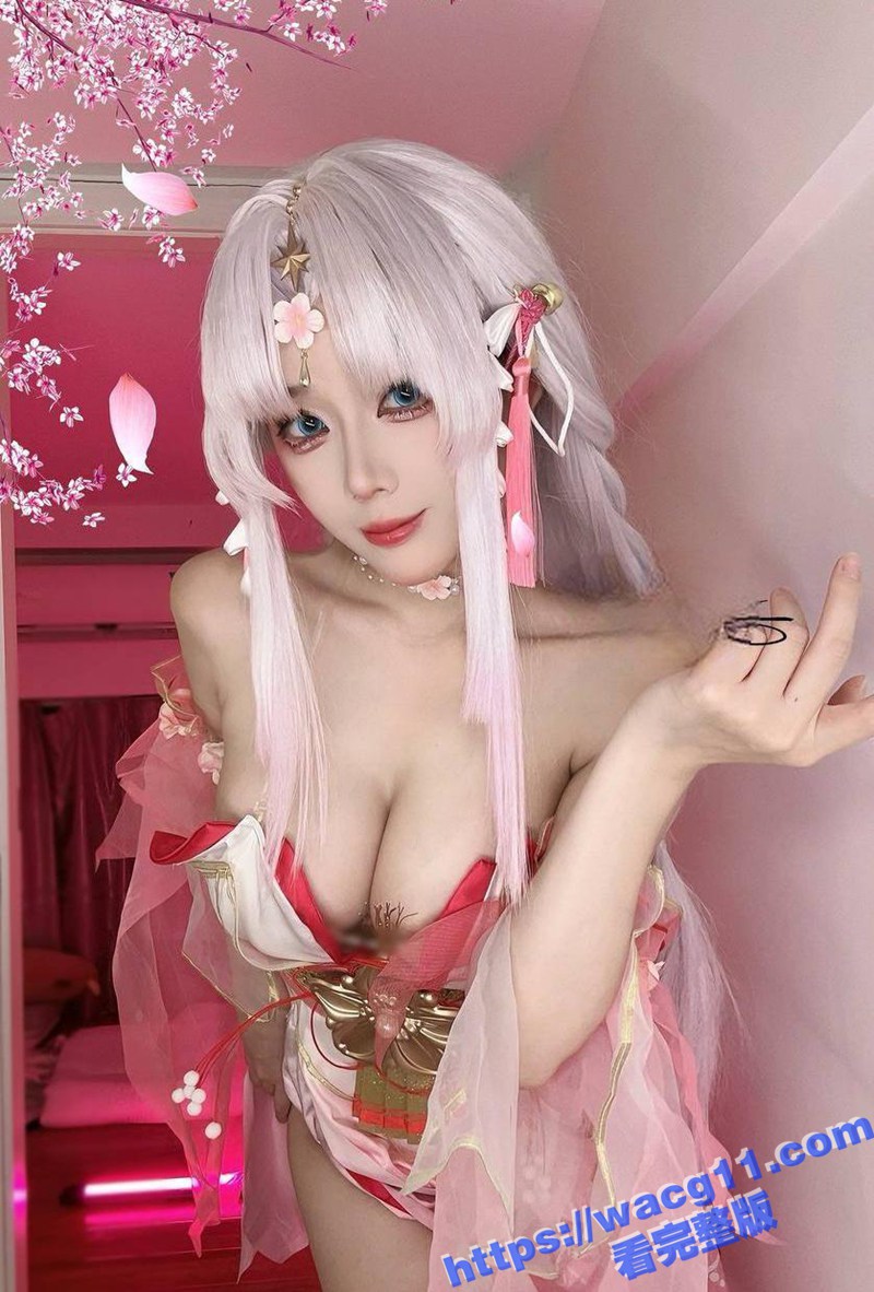 推特绝美COSER相关图片