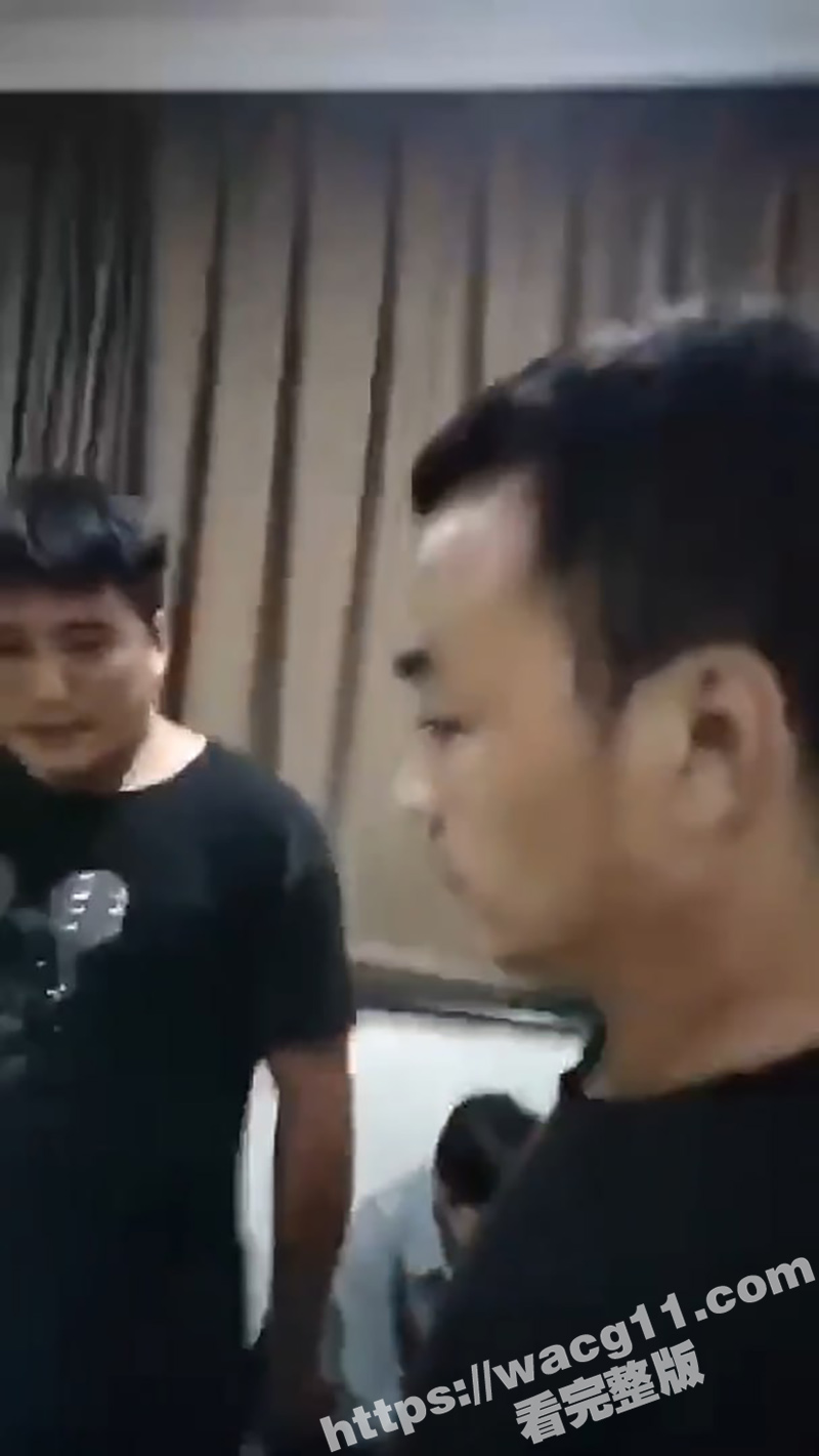 T0小仙女被捉奸在床相关图片