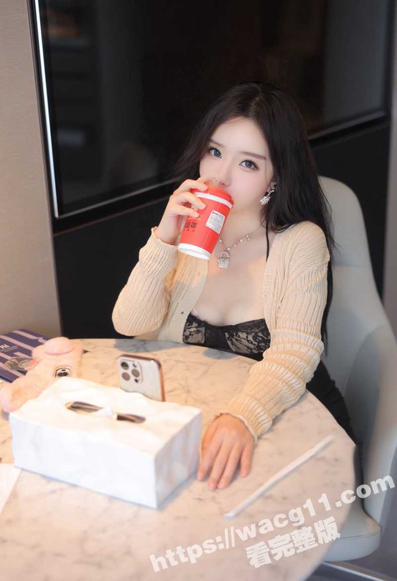 模特小薯条nienie剧情演绎被外卖小哥下药 性感黑色蕾丝被洒满精液写真和剧情花絮被曝光