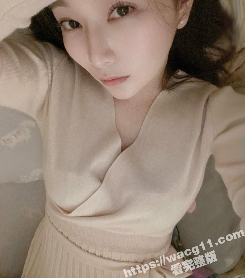 OnlyFans私房照泄露：Rikako爆乳翘臀蜂腰尤物全貌曝光 每一处都散发着迷人的诱惑！