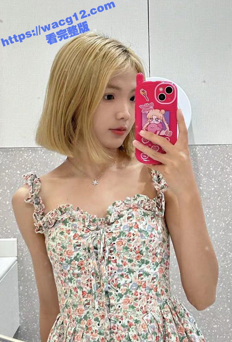 “哇老公好棒！”情侣初尝 菊花开发啪啪 润滑油包裹肉棒 无套插入 妹子娇喘不断！