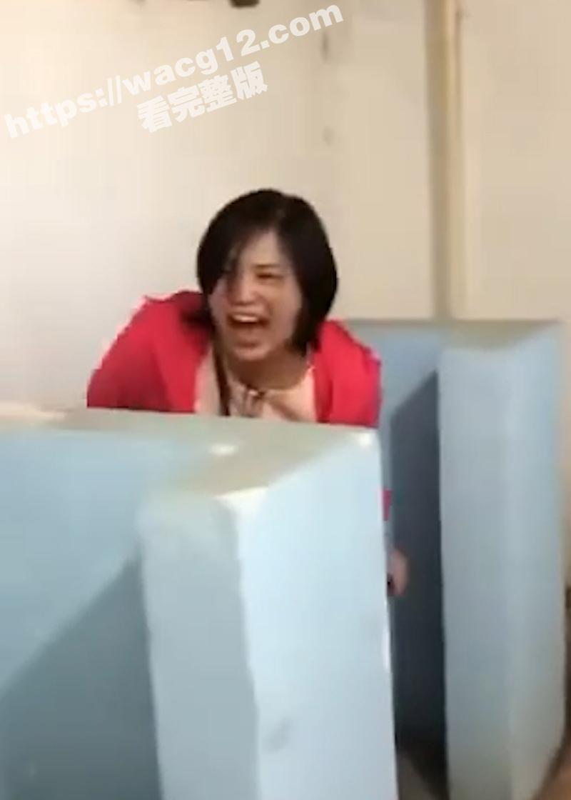 爆坑闺蜜大型社死现场相关图片