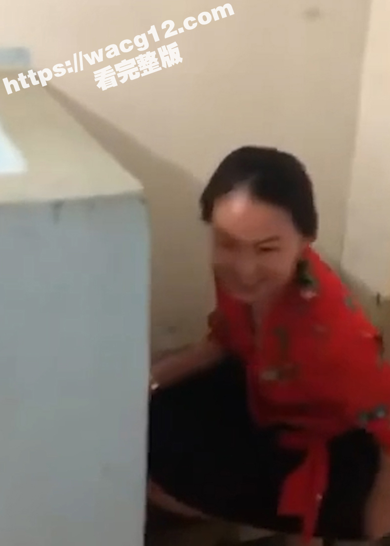 爆坑闺蜜大型社死现场相关图片