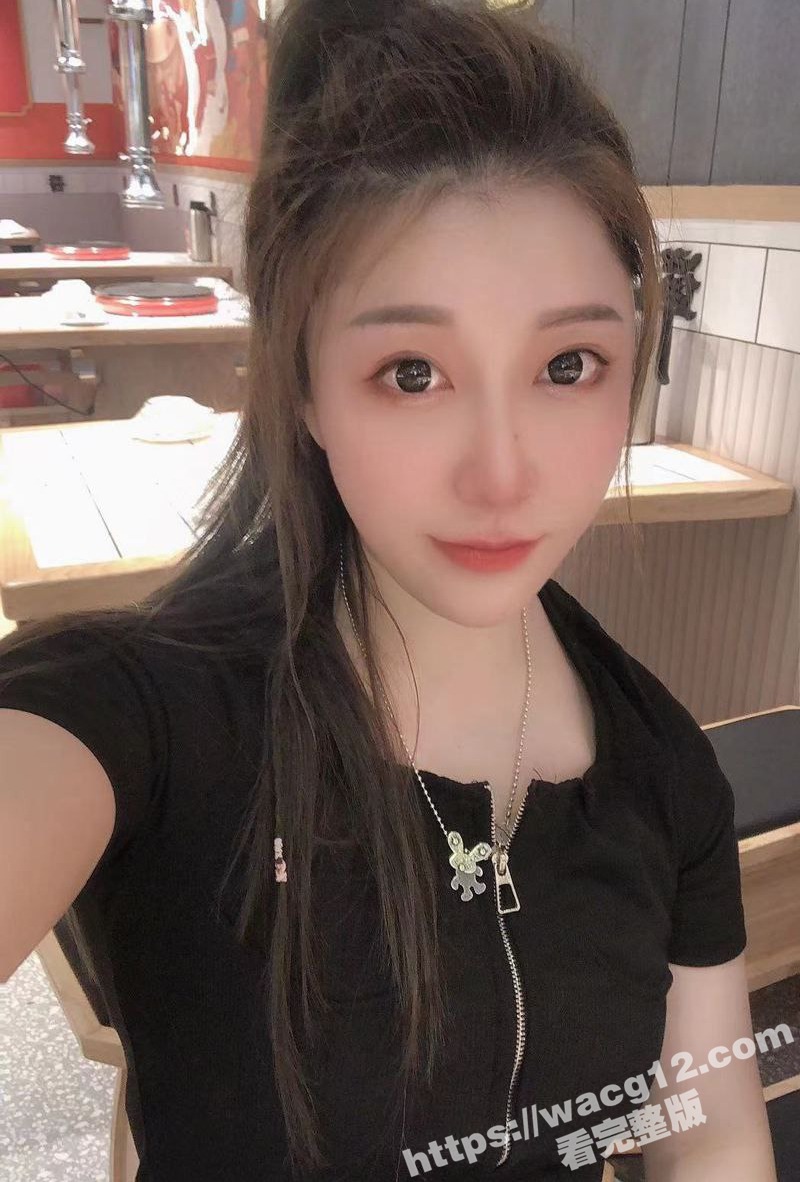 河北廊坊烤肉店老板娘 徐家仪 已婚少妇偷情小鲜肉被曝光 30岁如饥似渴的少妇 真是个极品！