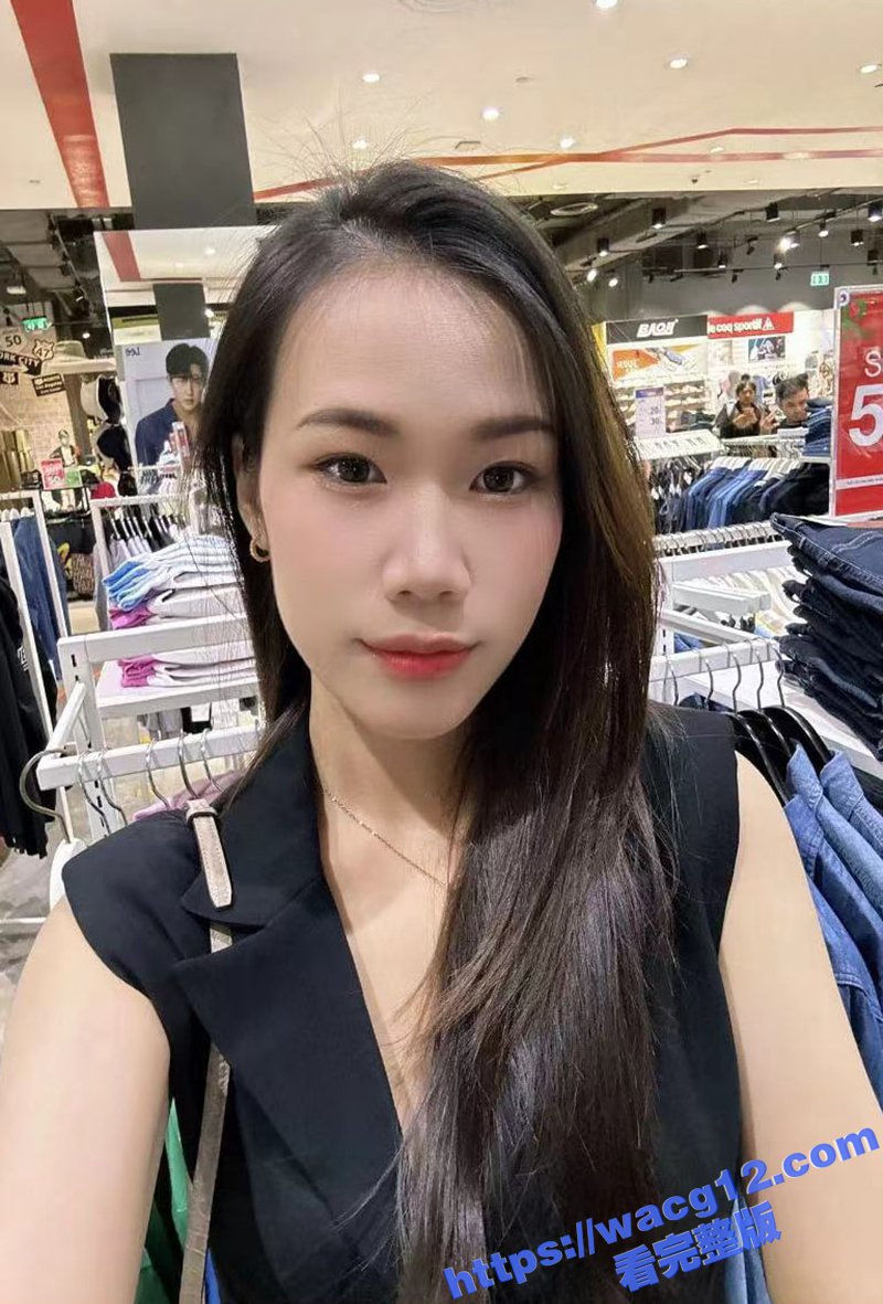 5000泰铢约到泰国极品妹 女上位全自动榨精 蜜桃臀软绵榨得欲罢不能 差点几分钟就缴械！
