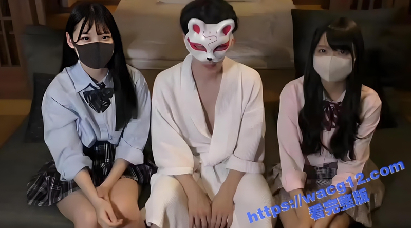 岛国男子双飞两位JK极品美女 上演口交接力 清纯嫩妹被干成淫荡尤物 最后内射粉穴！
