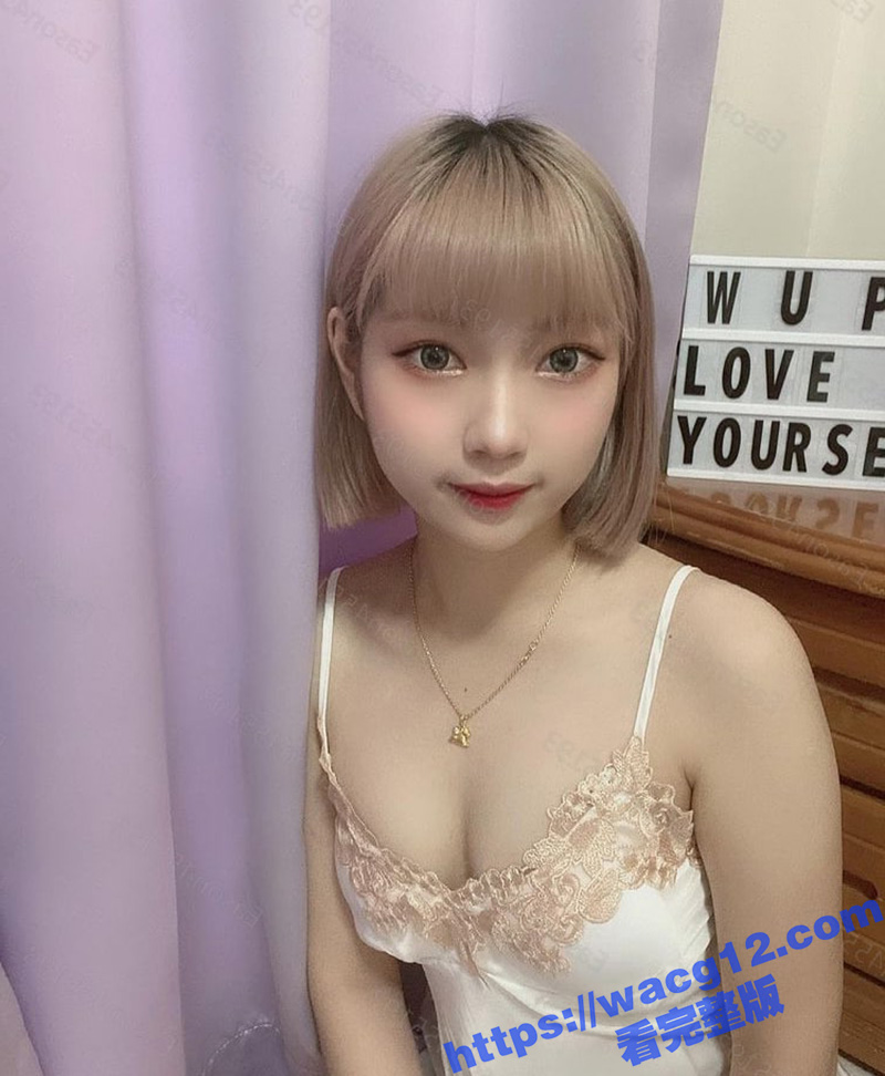 甜美女神漂亮小猫咪 相关图片