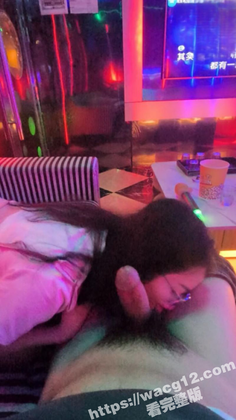 海角大神 我与前女友相关图片