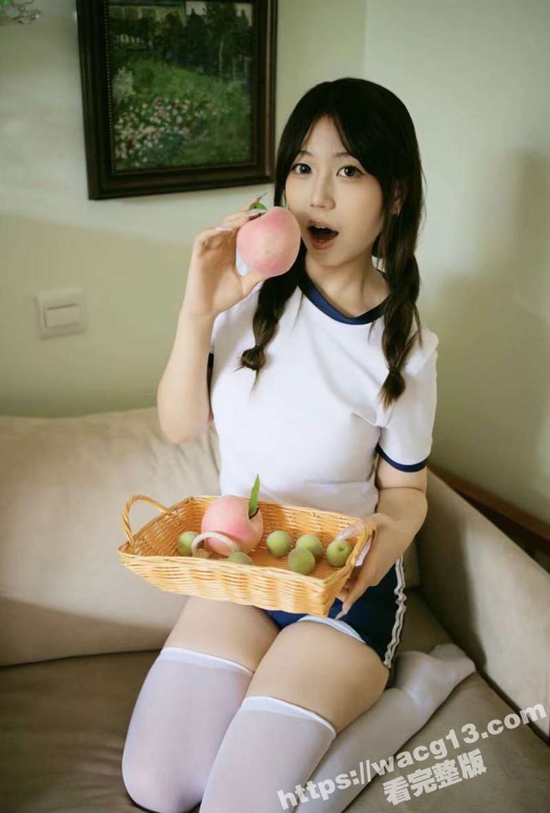 推特DOM约炮大神一条肌肉狗震撼新作 丰乳肥臀的骚母狗穿JK装嫩 爆插肥臀 踩头杀 凌空抱操嚎叫求饶！