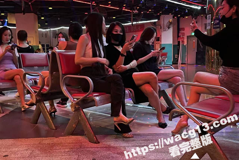 揭秘莎莎舞厅淫乱现场相关图片