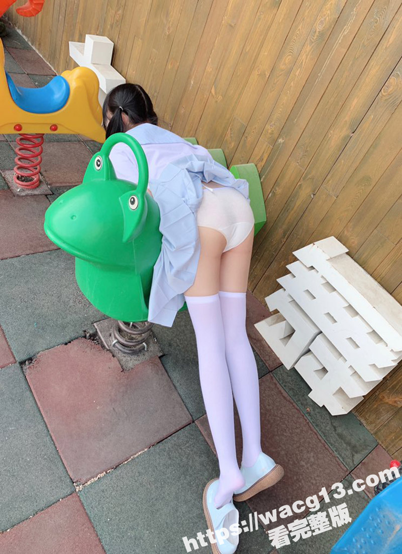 双马尾萝莉青木小荷 相关图片