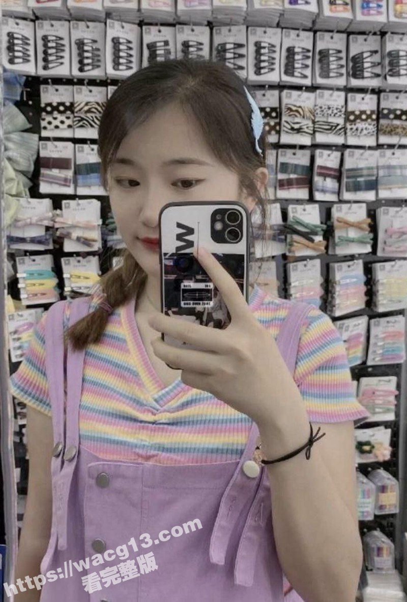 清纯学生妹边口交边玩相关图片