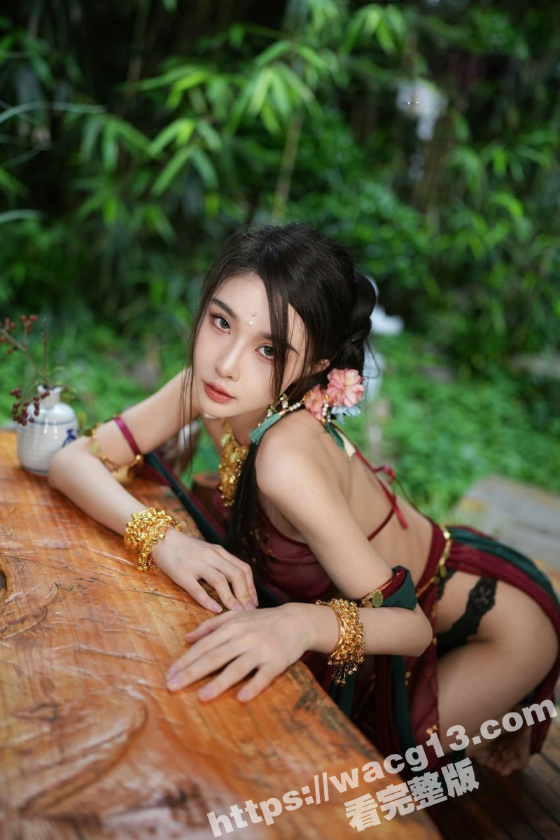 B站余多多cos妖妃相关图片