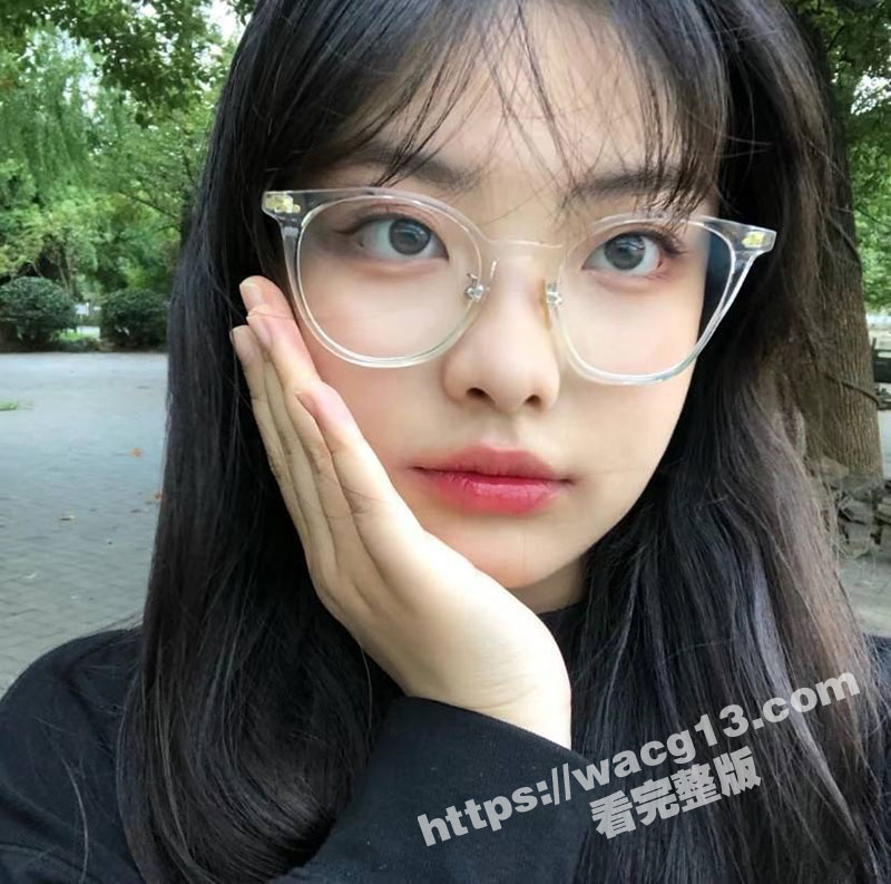 与陌生老哥互换母狗资相关图片