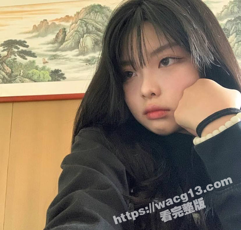 与陌生老哥互换母狗资相关图片