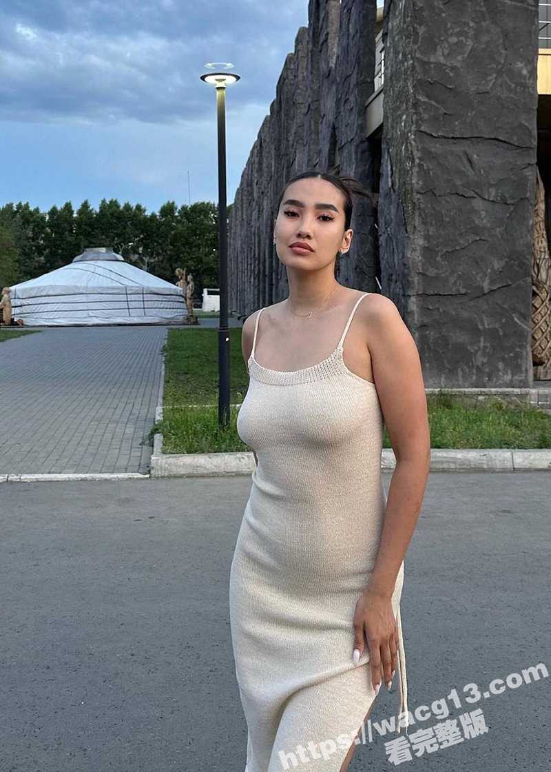 阿拉善美女大学毕业就相关图片