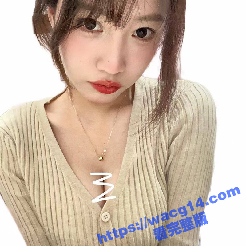 重庆工商职业学院大二学生周雯娅 穿肉丝给学长足交 母狗跪地板求射在屁股上完整版视频曝光！